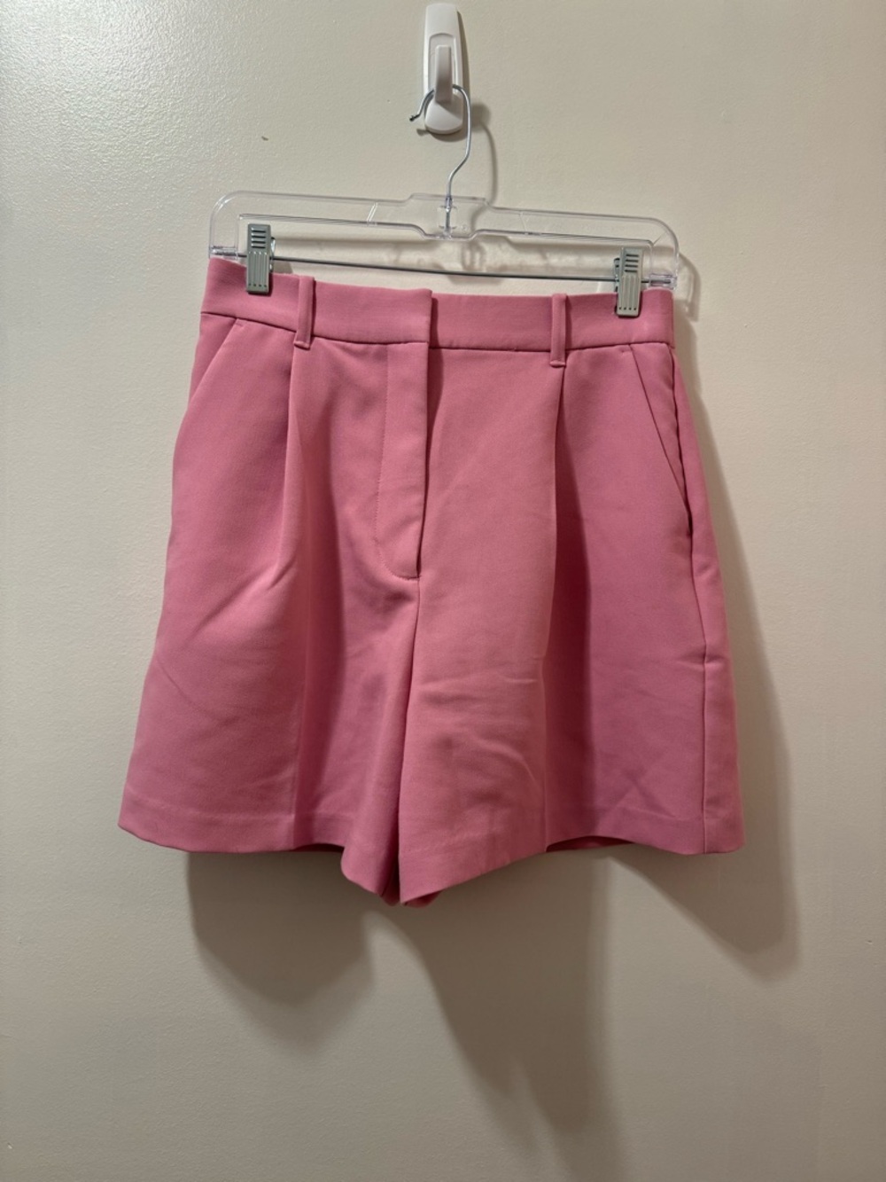 Abercrombie Tailored High Rise Shorts pink women’s small